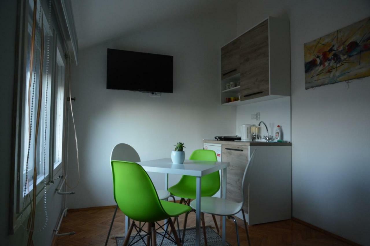 Viv Apartment 2 Ni Exterior foto